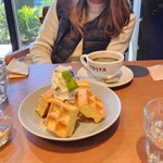 フラワーカフェ BLOOMY'S - 