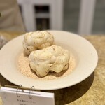 entre nous - ちょっと似ていますが、こちらの白は、百合根です(^^)