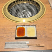 和牛とタン 焼肉 とみ 新橋本店 - 
