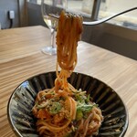 Dietro i tempi - 鯖のトマト系のロングパスタ