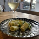 Dietro i tempi - バジル系のショートパスタ