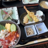 くし路 KITTE丸の内店 - 