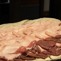 肉割烹 友百合 - 熊肉(ツキノワグマ)