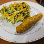 ガネーシャ - サラダと、シークカバブ