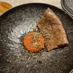 Mitsu8 - 濃厚な卵黄（龍の瞳）に絡めてすき焼き風にいただきます♪