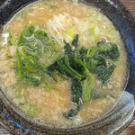 焼飯 やんぱち - 背脂かけ麺