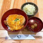 日本橋蛎殻町 さくり - ロースカツ丼