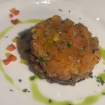 ル・パリジャン - 前菜 サーモンとドライ野菜のタルタル