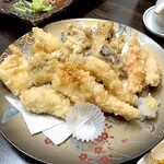 昼食夜酒 わらしべ - 天婦羅盛り合わせ