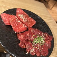 YAKINIKU 安萬LABO - 