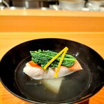 食堂うゆき - ⚫お椀
「金目鯛 聖護院大根 お椀」