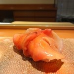 鮨 おさむ -  赤貝・・