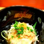 鮨 おさむ - 河豚の身と皮　～カワハギの肝と和えて～