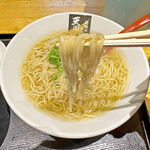 超純水採麺 天国屋 - 中西食品製の特注の細麺