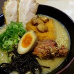 九州ラーメン金平 - 料理写真:ガッツリスタミナラーメン麺２玉