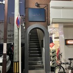 saint M - 外観（外階段）