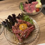 焼肉 たて×よこ - ローストビーフのユッケ♡