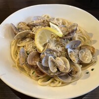 ウルフギャング・パック カフェ 愛知芸術文化センター店 - リングイネ アサリのシャルドネバター