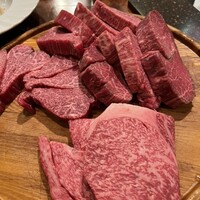 横浜瀬里奈 ステーキドーム - 