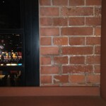 ブッチャー・リパブリック 横浜赤レンガ シカゴピザ＆ビア - 窓際席