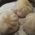 謝甜記 貮号店 - 小籠包、スープが口にあふれ出ます