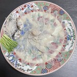 ふく料理 しのだ - ふく刺し(大皿二人前)