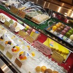 ふなわかふぇ - カラフルショーケース