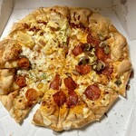 ドミノ ピザ - クワトロ・オールスターのLサイズ、チーズンロールツイスト