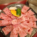 和牛炭火焼肉・韓国料理 じろべ  上尾店 - 