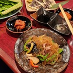 和牛炭火焼肉・韓国料理 じろべ  上尾店 - 