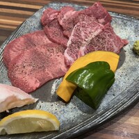 近江牛専門店 万葉 まえだ亭 - 