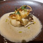 eclat - 本日のお魚料理：鮟鱇のフリットと牛蒡チップ