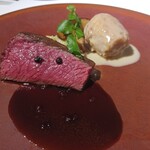 eclat - 本日のお肉料理：北海道産鹿肉のロースト