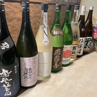 各地の地酒や多彩な焼酎をご用意。ジャンボサイズドリンクあり