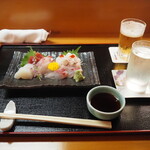 いさみ寿司 - 刺身5種盛り ＆ 脱兎