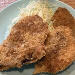 のんき亭 - 左から牛カツ、ミンチカツ、コロッケ