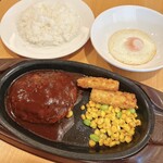 ガスト - 料理写真:チーズINハンバーグ+目玉焼き+ライス(普通盛り)