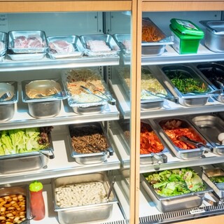 キンパからビビンバまで！韓国料理バイキングで満喫