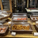 彩の国レストラン - パンにも辿り着けず