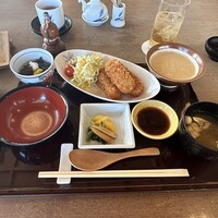 浅草むぎとろ 本店 - とろろ入りコロッケとむぎとろ