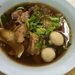 Rote Yiam Beef Noodle - 