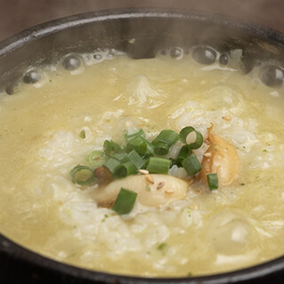 焼肉だけじゃない！人気の「あわび粥」など食事メニューも充実