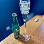 PAUSE - 相棒は運転してくれるので、ノンアルのシードル