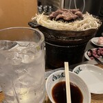 羊肉炭火焼 肉汁屋 - 
