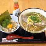 沖縄そば まるかみ - 