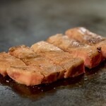 大正お好み屋 ままま - ※ 他の方の 「豚ぺい焼き」  おっと、これを玉子で包むんか？
      
      と、、、思いきや ( ☉д⊙)ヒェーーー