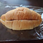 HITOTSUBO BAKERY - 塩あんバター240円。