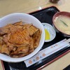 ぶた丼のとん田