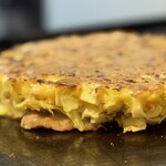 大正お好み屋 ままま - ※ 他の方の 「豚イカ玉」  いい高さと焼き色やな