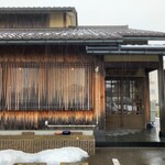 梵亭 - 春江町の少し離れた場所にポツンとひっそり佇んでいるお店です。